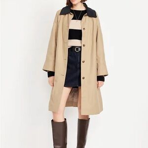 Women's Old Navy Tan Trench Coat. Size: L